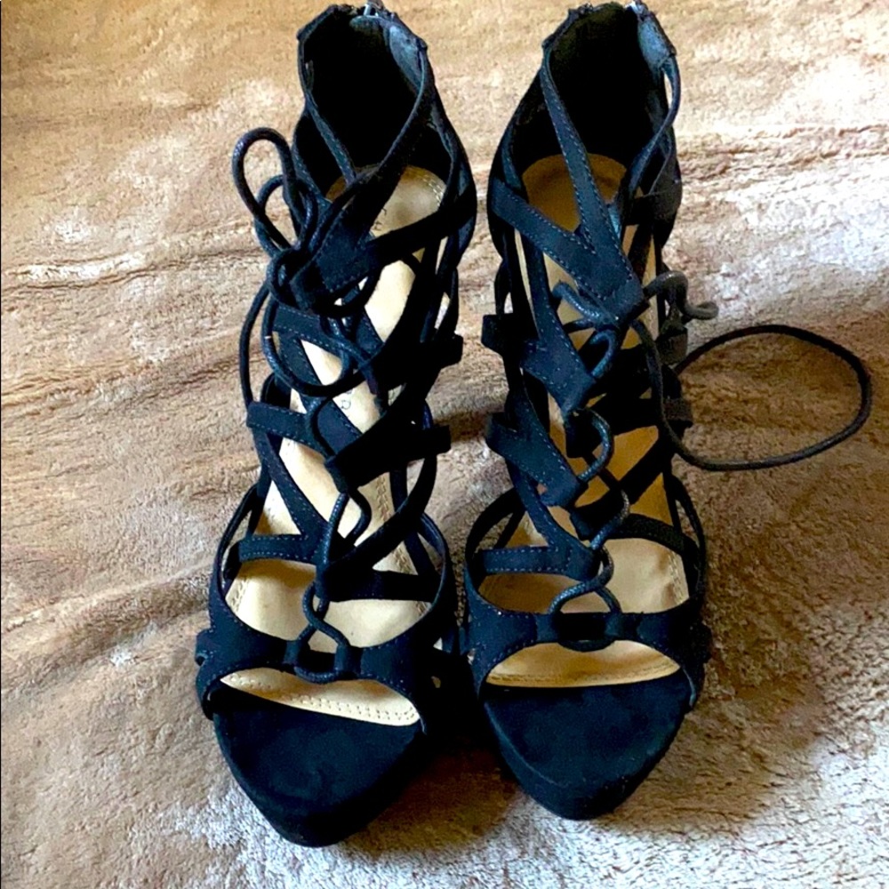 Chinese Laundry black suede heels